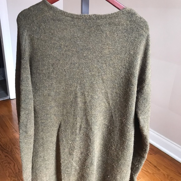 Aritzia cardigan - Picture 3 of 3